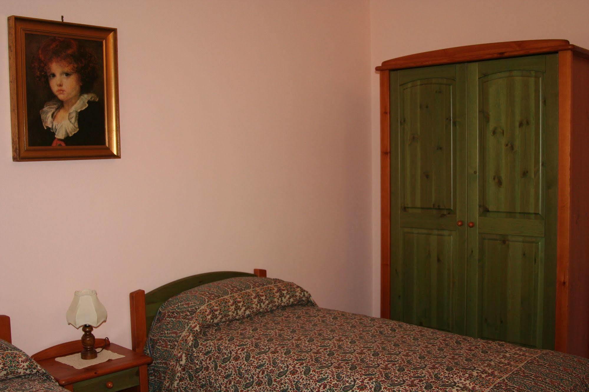 Agriturismo Altana Del Motto Rosso Gattico Eksteriør billede